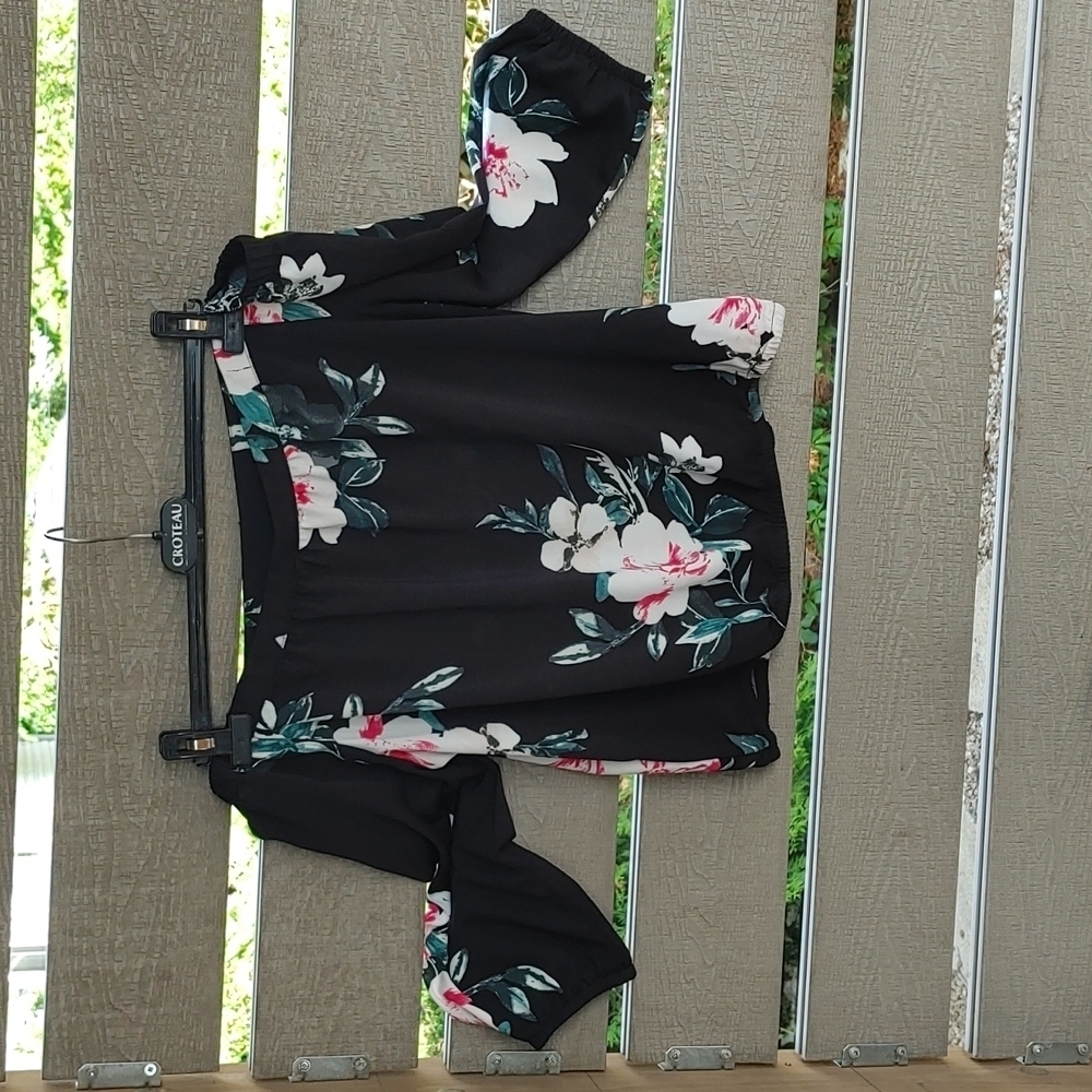 Dynamite women's summer blouse size L floral print